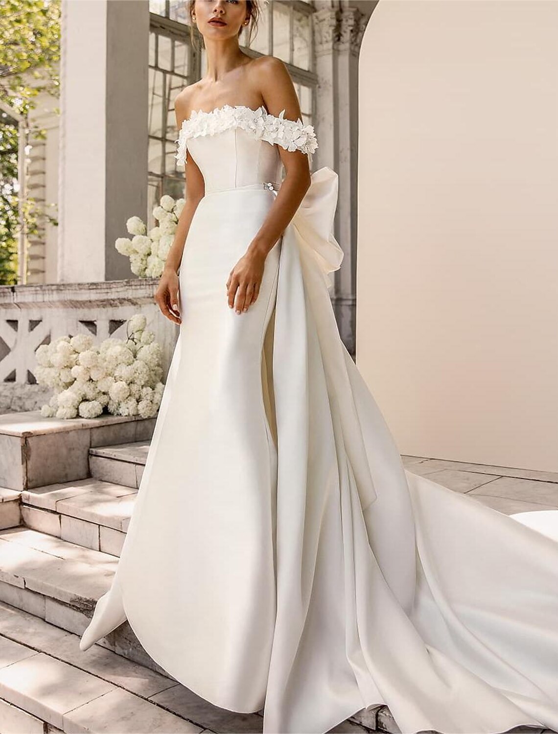 Wholesale Beach Formal Wedding Dresses Two Piece Square Neck Sleeveless Sweep / Brush Train Taffeta Bridal Gowns With Bow(s) Solid Color